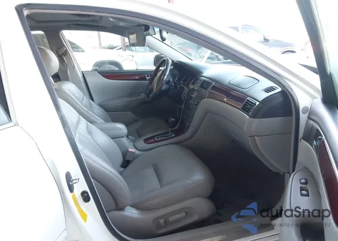 2002 Lexus Es 300 из США, поврежденный, VIN JTHBF30G225026884